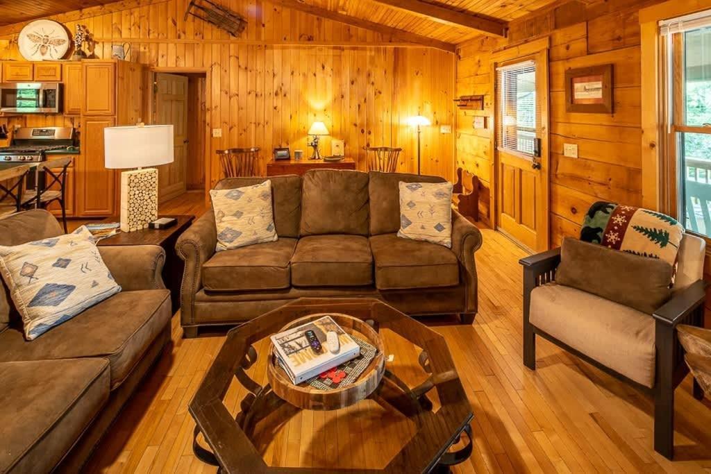Cozy ‘Grey Fox’ Cabin Between Boone&Blowing Rock Zewnętrze zdjęcie